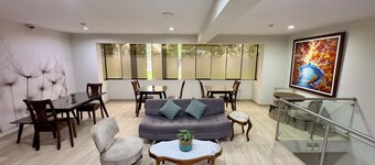 Hotel Esencia Suites