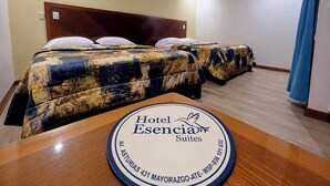 Deluxe Twin Room | Blackout drapes, iron/ironing board, WiFi (free), bed sheets - Hotel Esencia Suites (Lima)