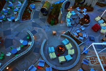 Courtyard at Hotel Zephyr San Francisco