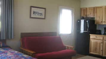 Habitación estándar, 2 camas Queen size, cocineta | Wifi gratis y ropa de cama