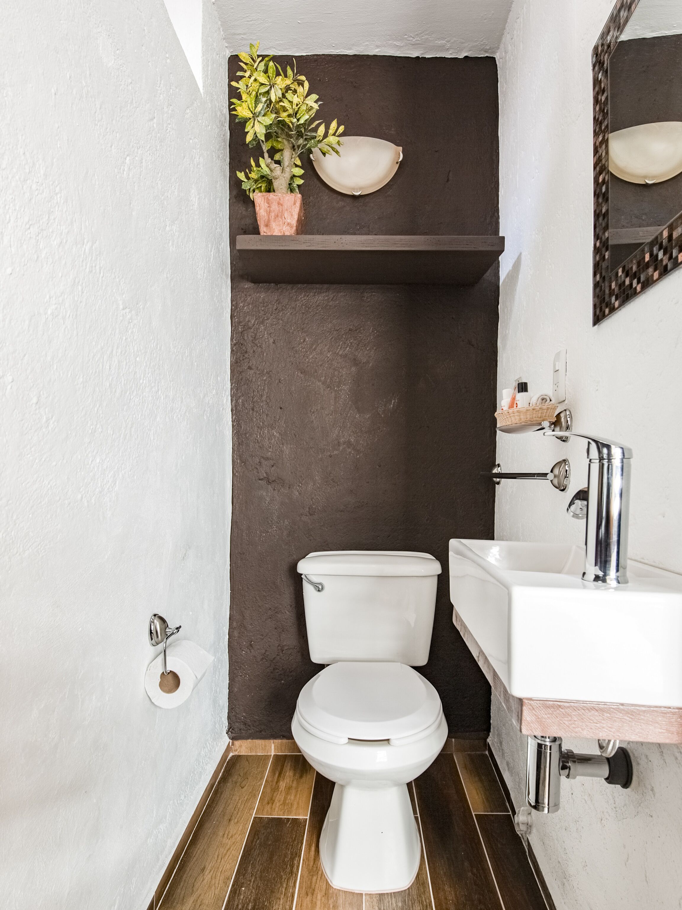 Habitación estándar | Baño | Regadera, secadora de cabello, toallas, jabón 