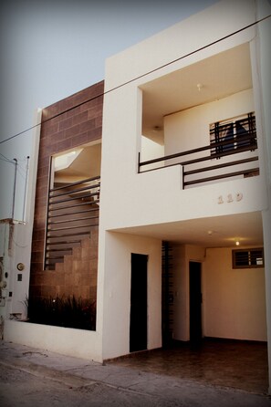 Front of property - Residencia San Pablo (Querétaro)