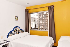 Down duvets, in-room safe, blackout curtains, iron/ironing board - Hotel Mary Carmen (Cozumel)