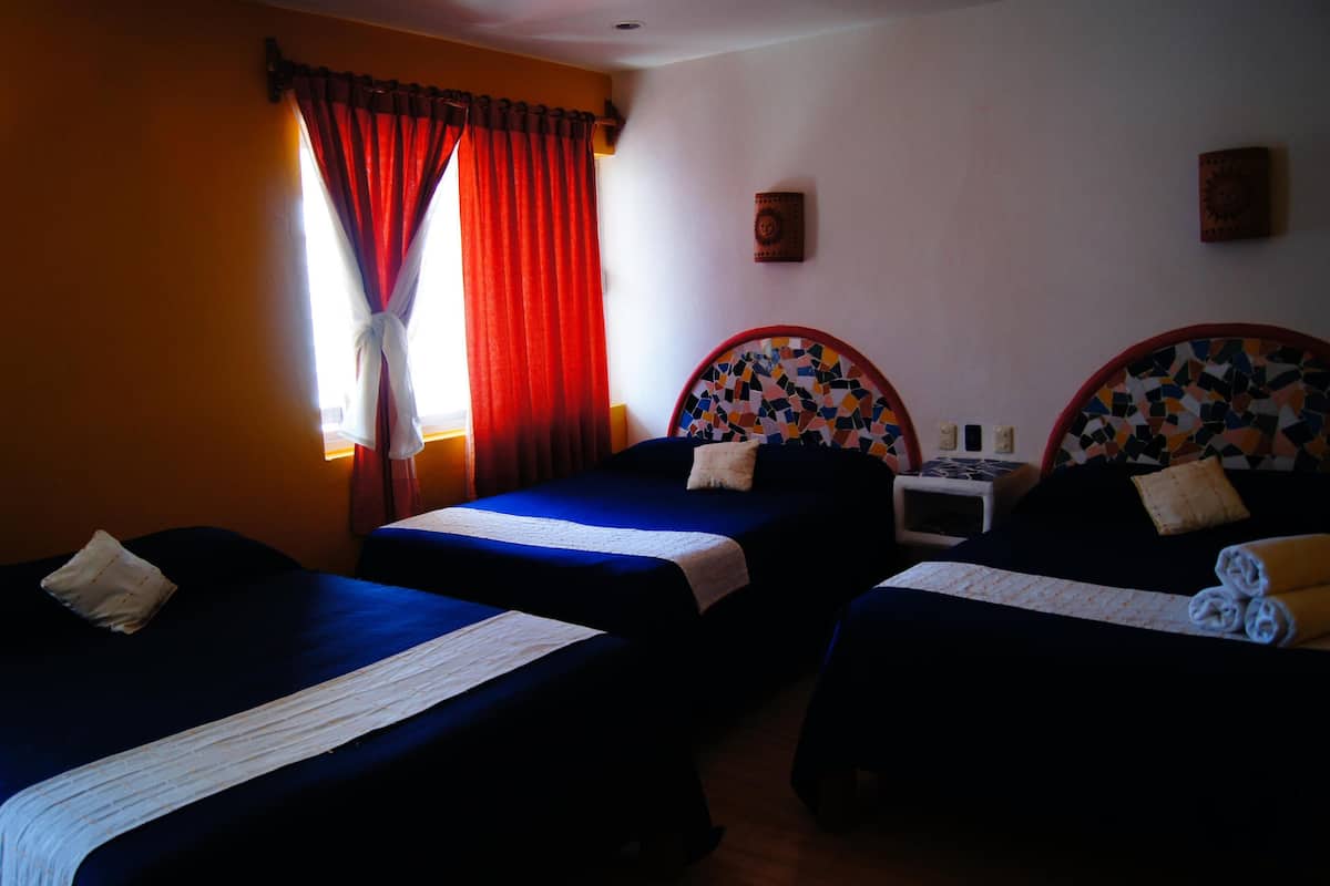 1 Schlafzimmer, Daunenbettdecken, Zimmersafe, Verdunkelungsvorhänge