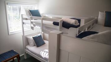 Premium bedding, cots/infant beds, free WiFi, bed sheets