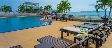Sun deck