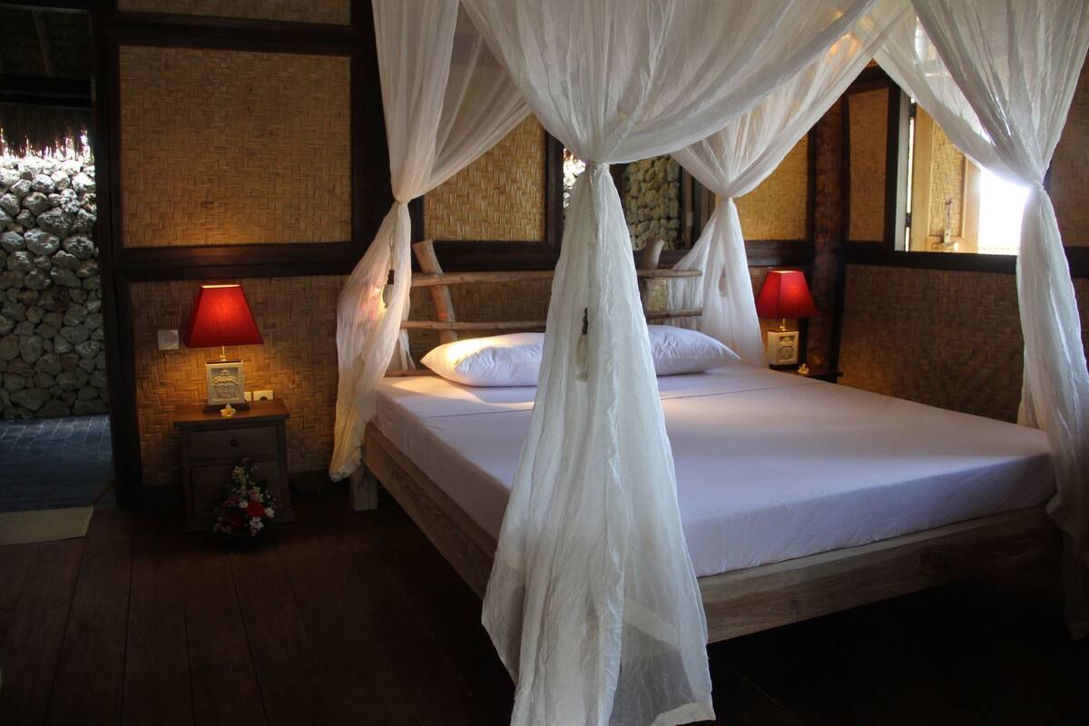 Minibar, in-room safe, laptop workspace, free WiFi