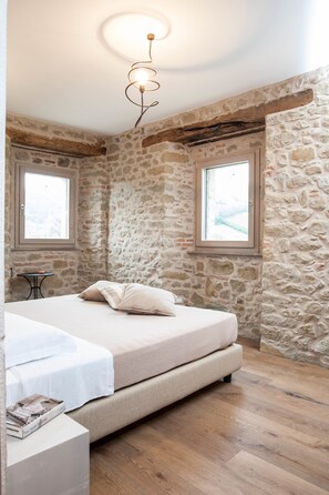 Soundproofing, free cots/infant beds, free WiFi, bed sheets