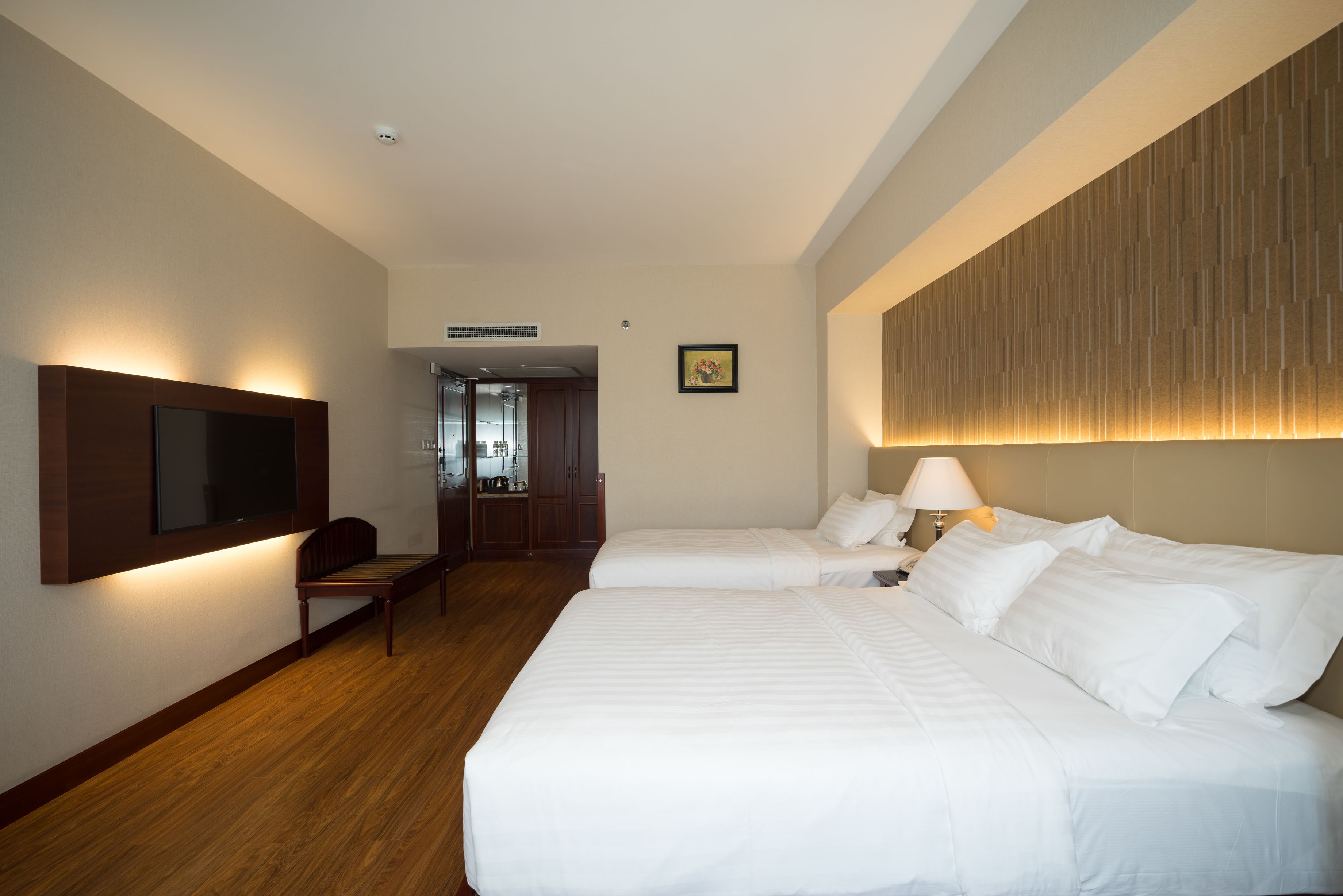 premium family with view | 1 bedroom, premium bedding, minibar, in-room safe