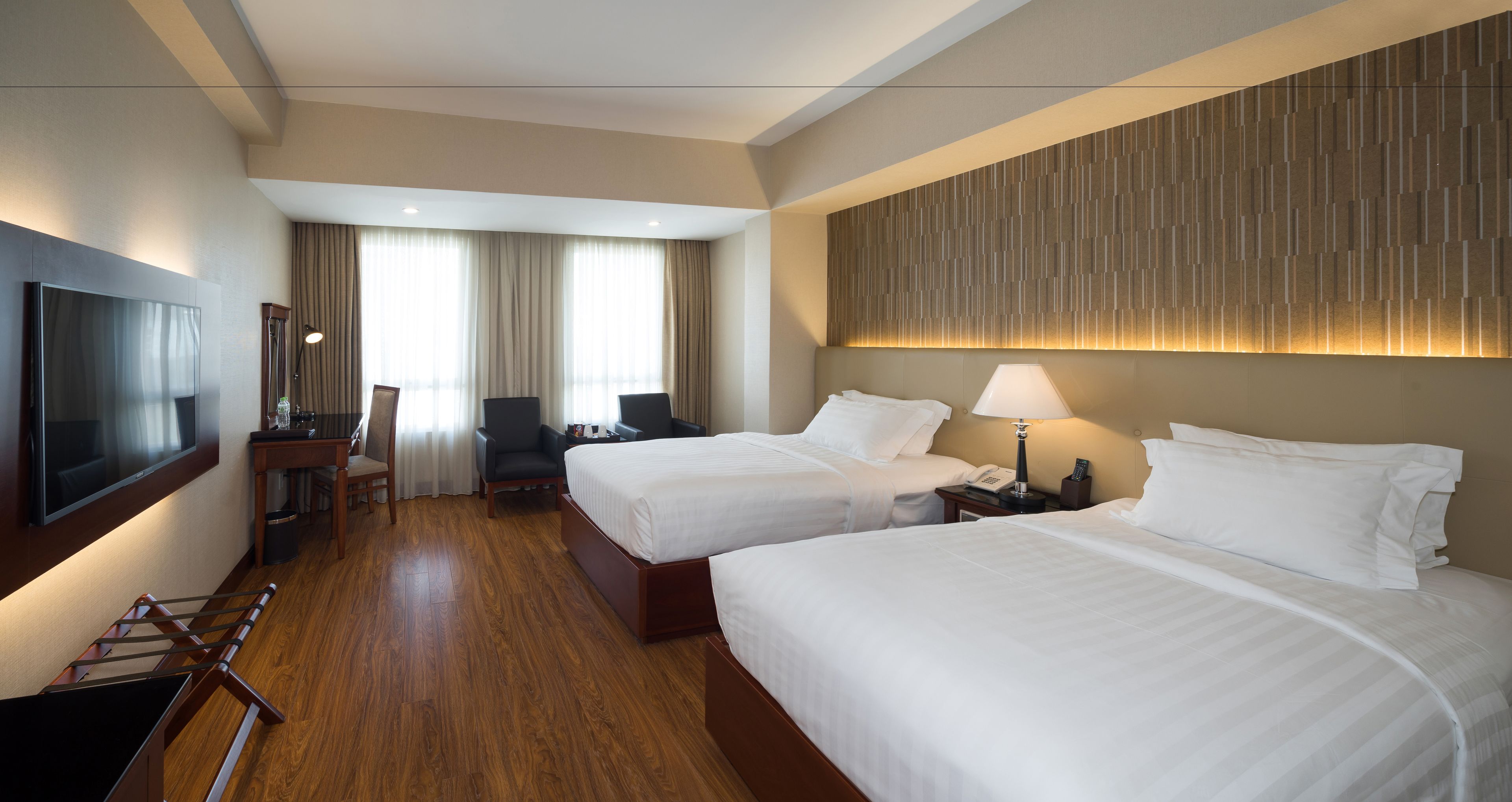 luxury twin with view | 1 bedroom, premium bedding, minibar, in-room safe