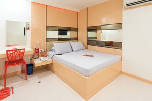 Executive kamer, 1 queensize bed | Een bureau, gratis wifi