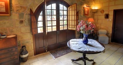 Ta' Bertu Host Family Bed & Breakfast