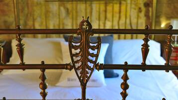 Double or Twin Room (En-suite bathroom & Patio) | In-room safe, desk, free WiFi, bed sheets