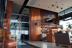 Lounge - Serenotel Pattaya Beach Front (Pattaya)