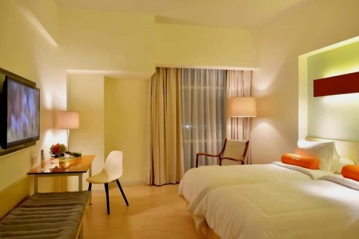 Minibar, in-room safe, desk, soundproofing