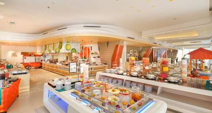 HARRIS Hotel & Conventions Bekasi