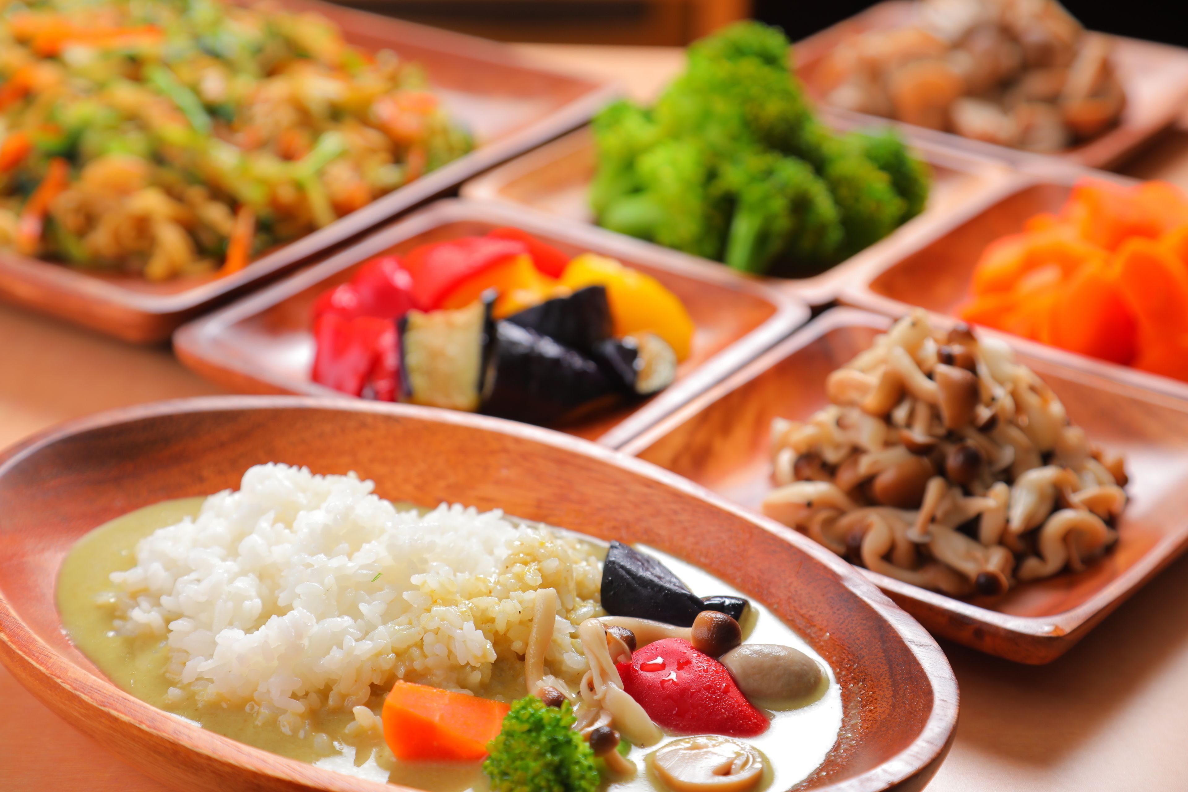 daily buffet breakfast (jpy 900 per person)