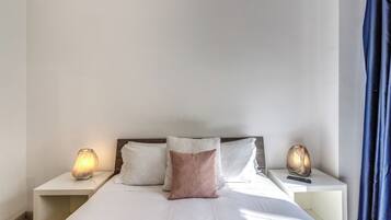 1 chambre, fer et planche à repasser, Wi-Fi gratuit, draps fournis