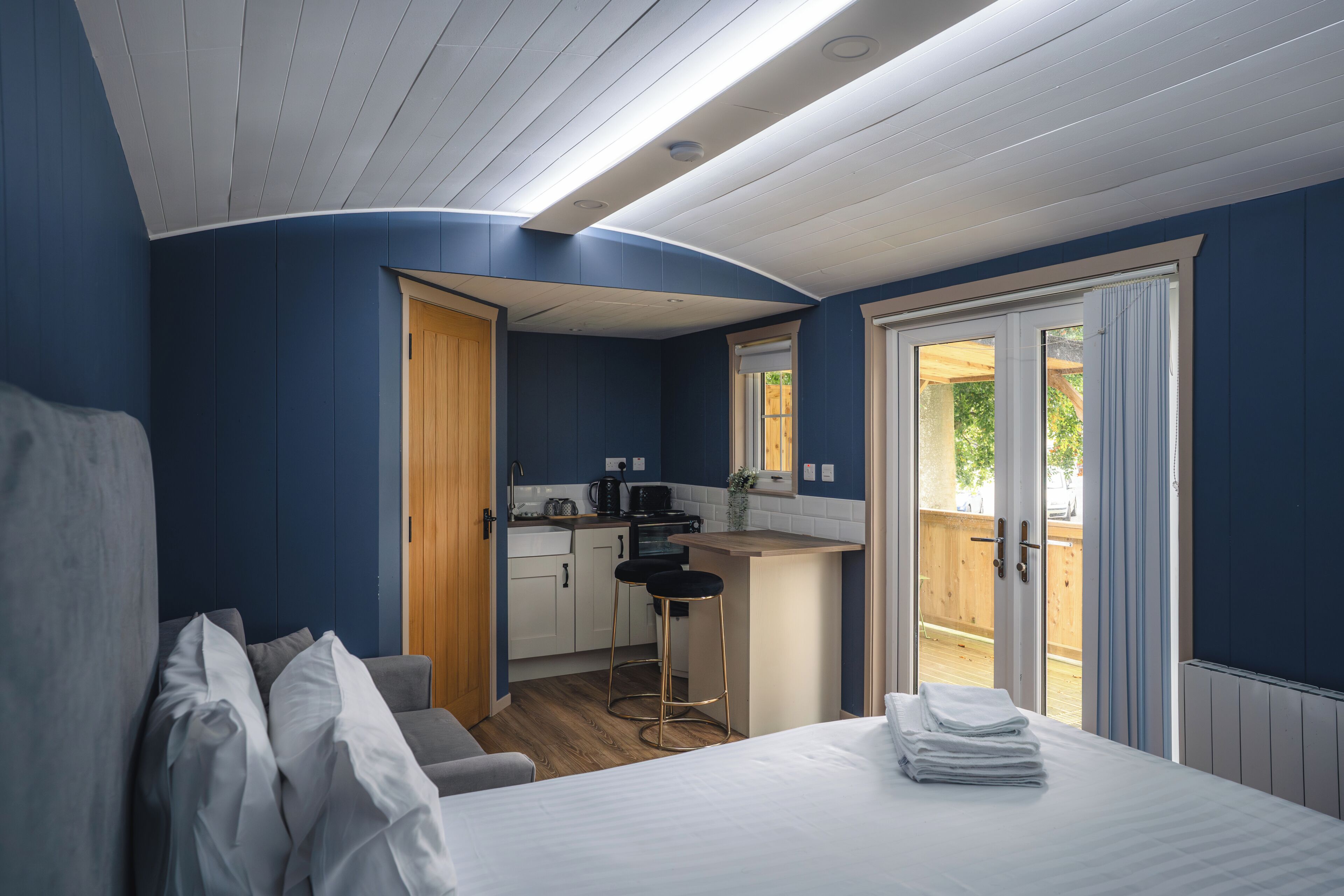 Deluxe Room, Ensuite (Shepherd's Hut) | Bed sheets