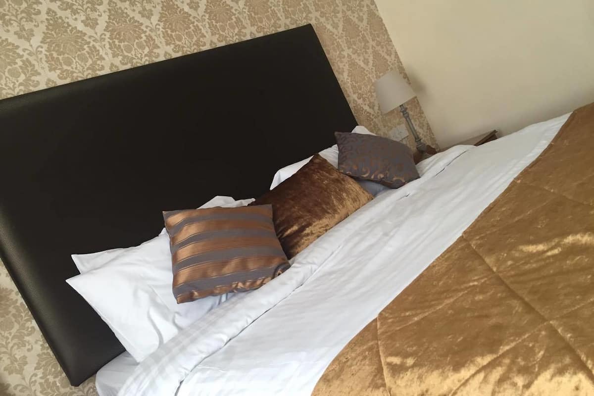 executive suite, ensuite