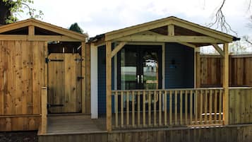 Deluxe Cabin, Ensuite | Exterior