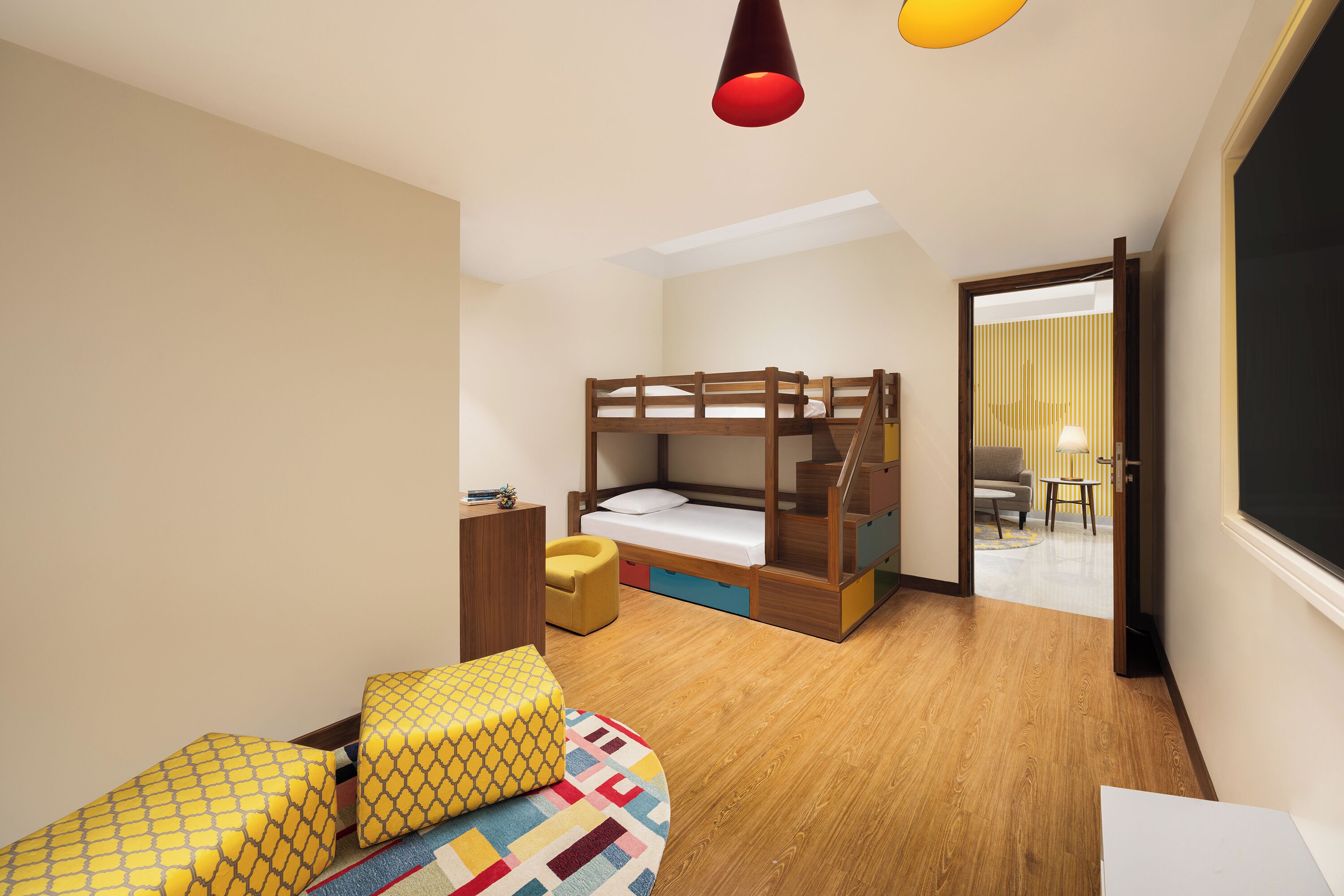 Premium bedding, minibar, in-room safe, desk