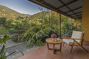 Habitación superior, vista al jardín (Royal) | Vista desde la habitación