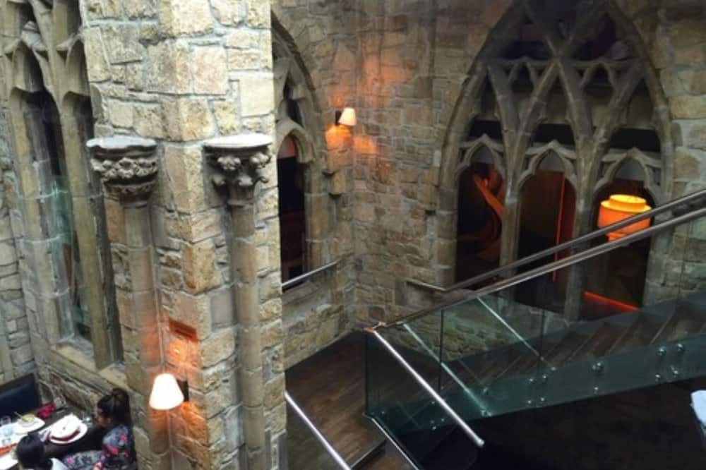 Kilford Arms Hotel