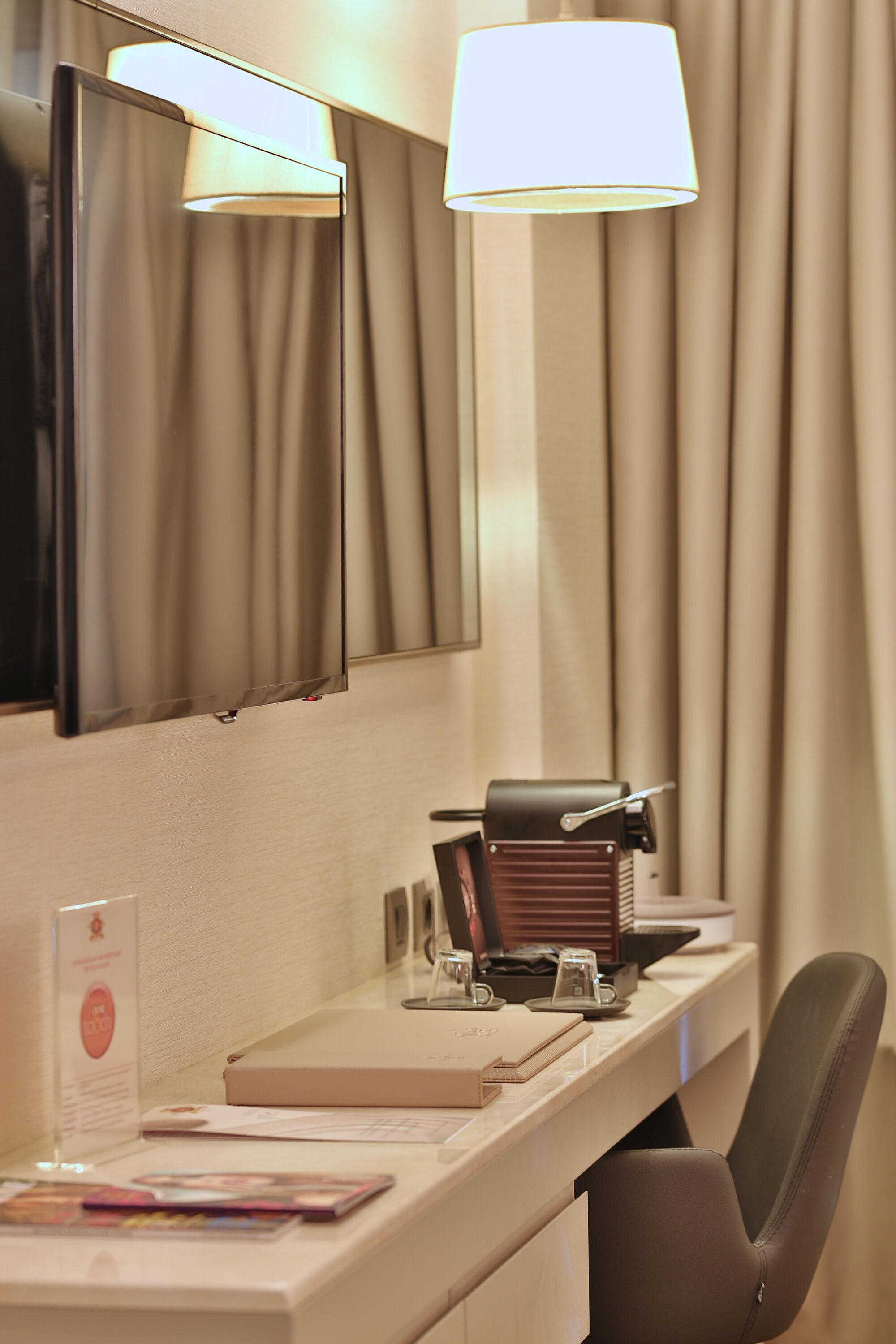 executive twin room, 1 bedroom, city view | frette italian sheets, premium bedding, minibar, in-room safe