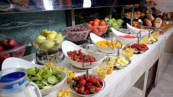 Tägliches inbegriffenes Frühstücksbuffet