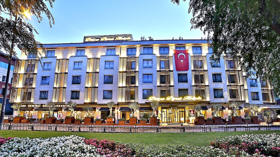 Dosso Dossi Hotels & Spa Downtown