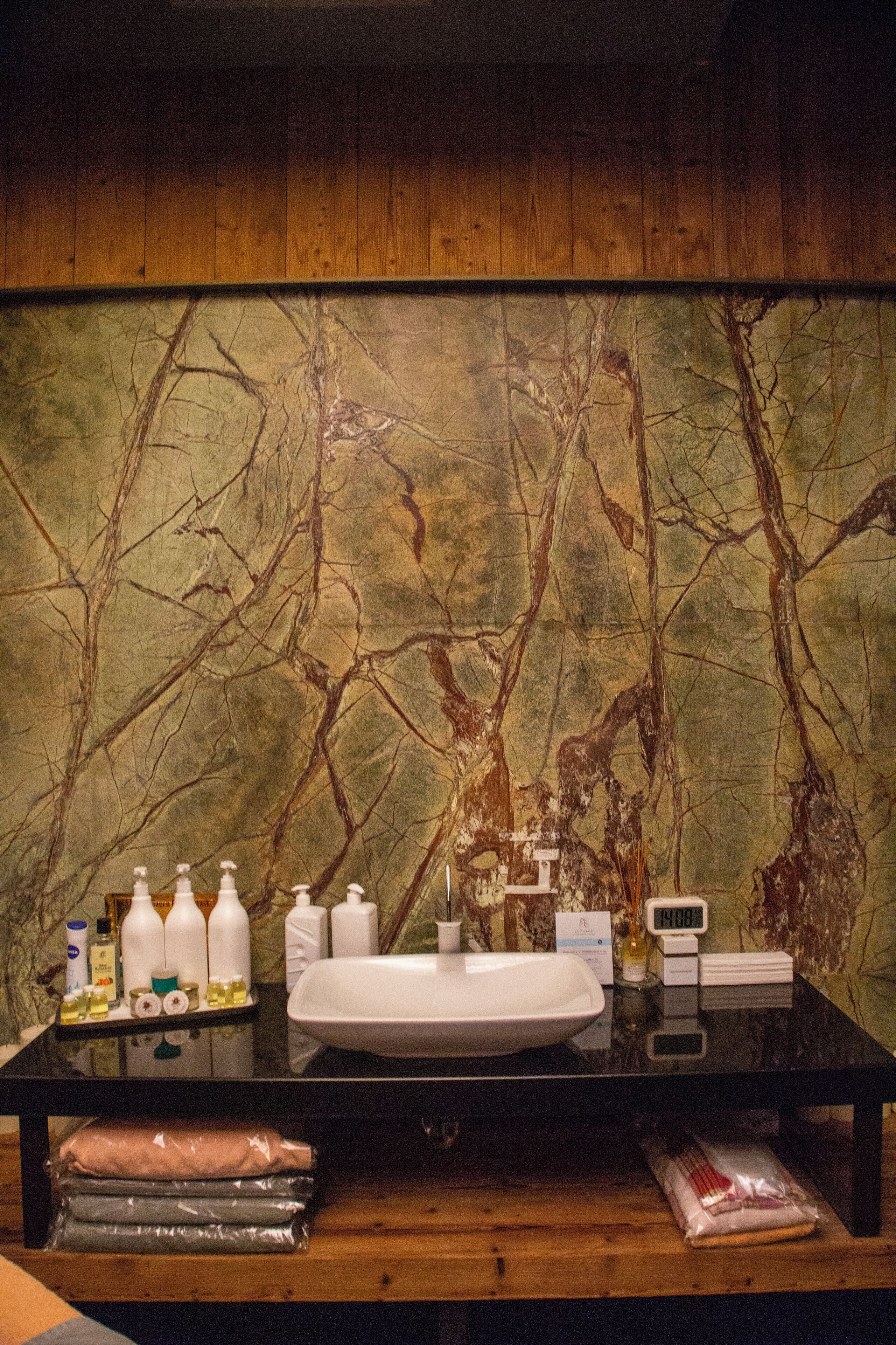 couples treatment room(s), sauna, hot tub, steam room