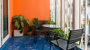 Balcony - Gotum Hostel 2 at Thalang Road (Phuket)