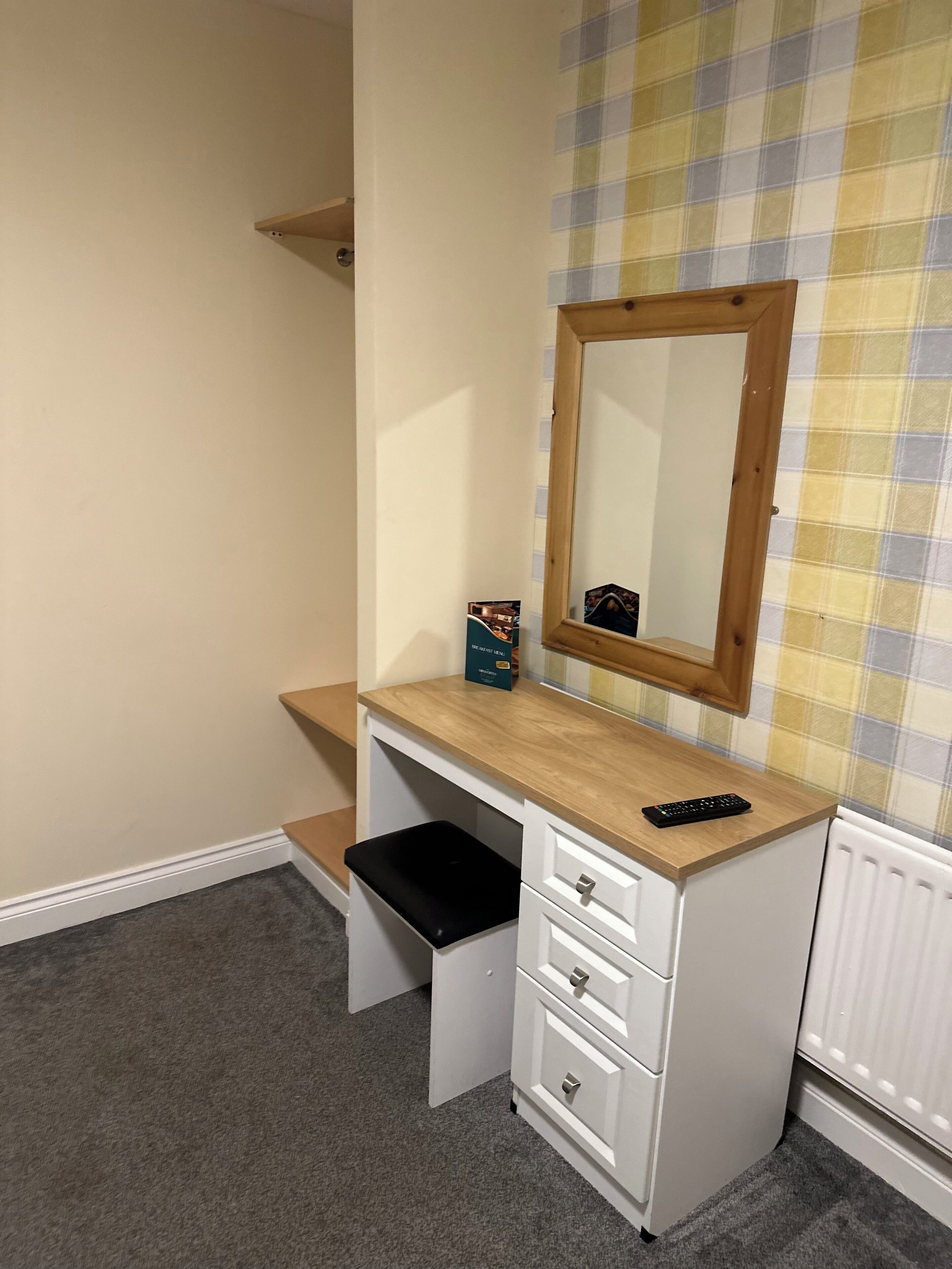 Suite monolocale Basic | Una scrivania, tende oscuranti, Wi-Fi gratuito, lenzuola