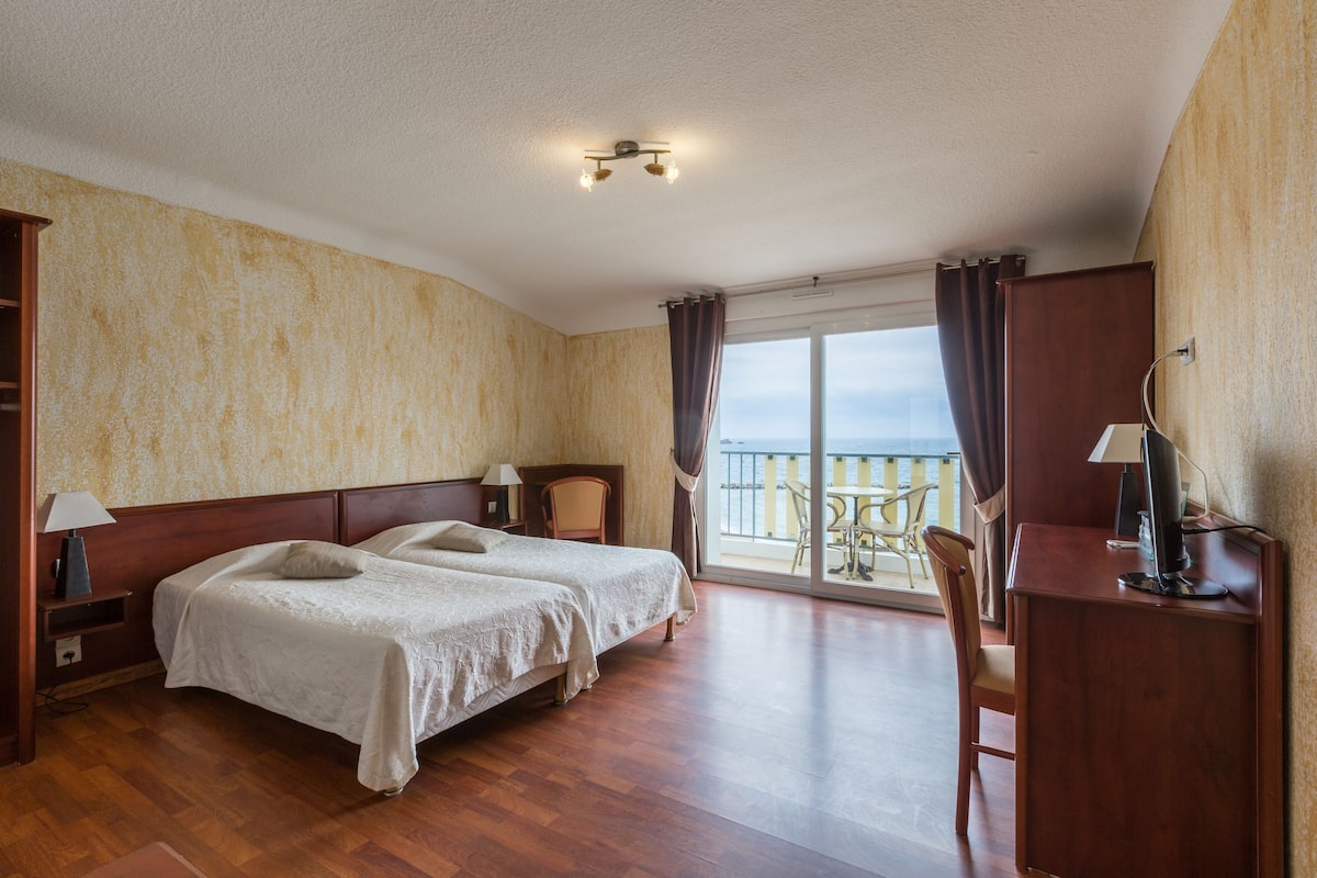 Chambre Supérieure, balcon