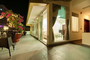 Diamond One Bedroom Apartment | Terrace/patio