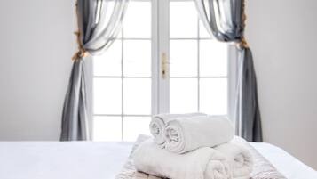 Standard Double Room | Premium bedding, minibar, in-room safe, blackout curtains