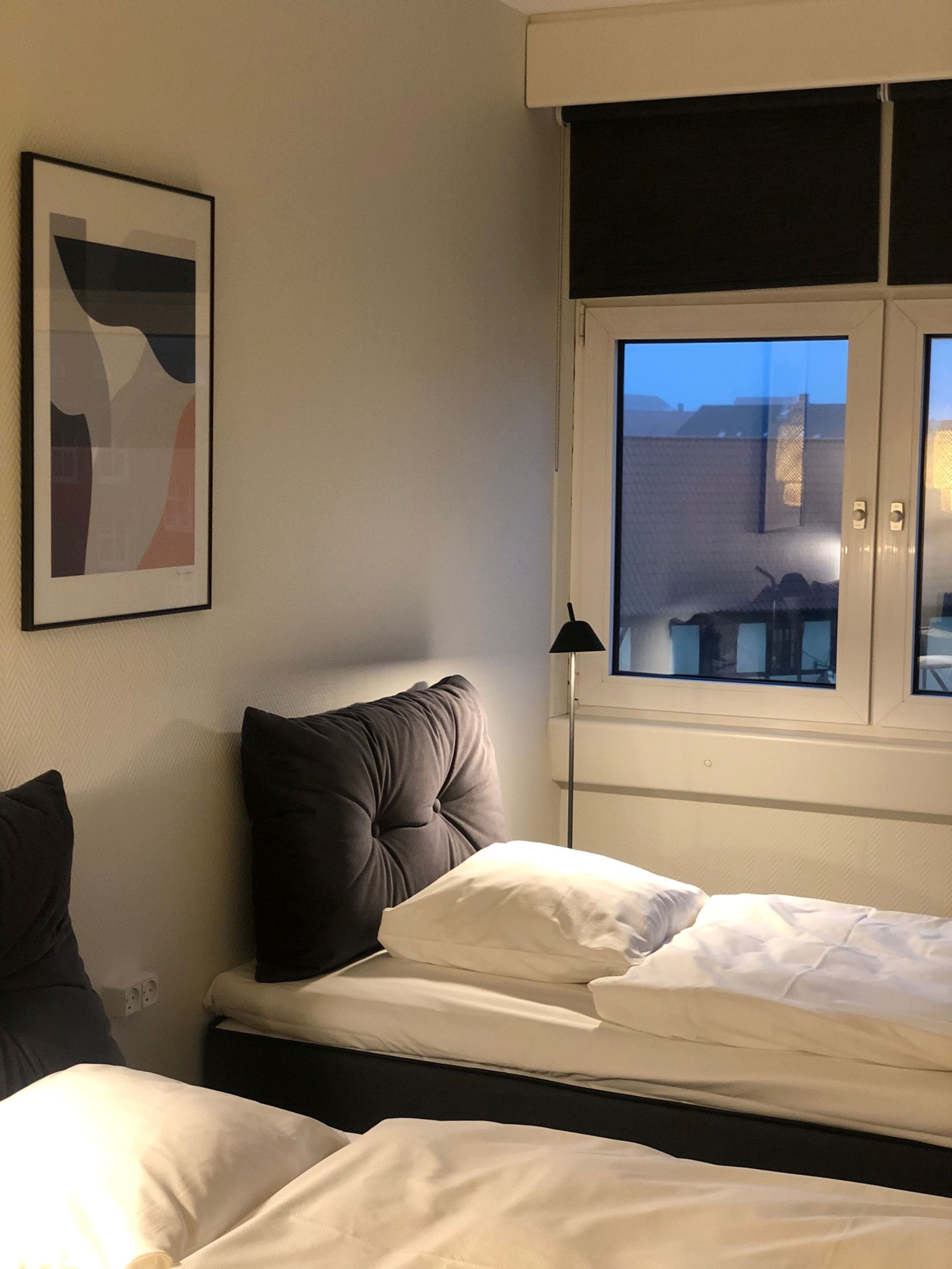 twin room | free wifi, bed sheets