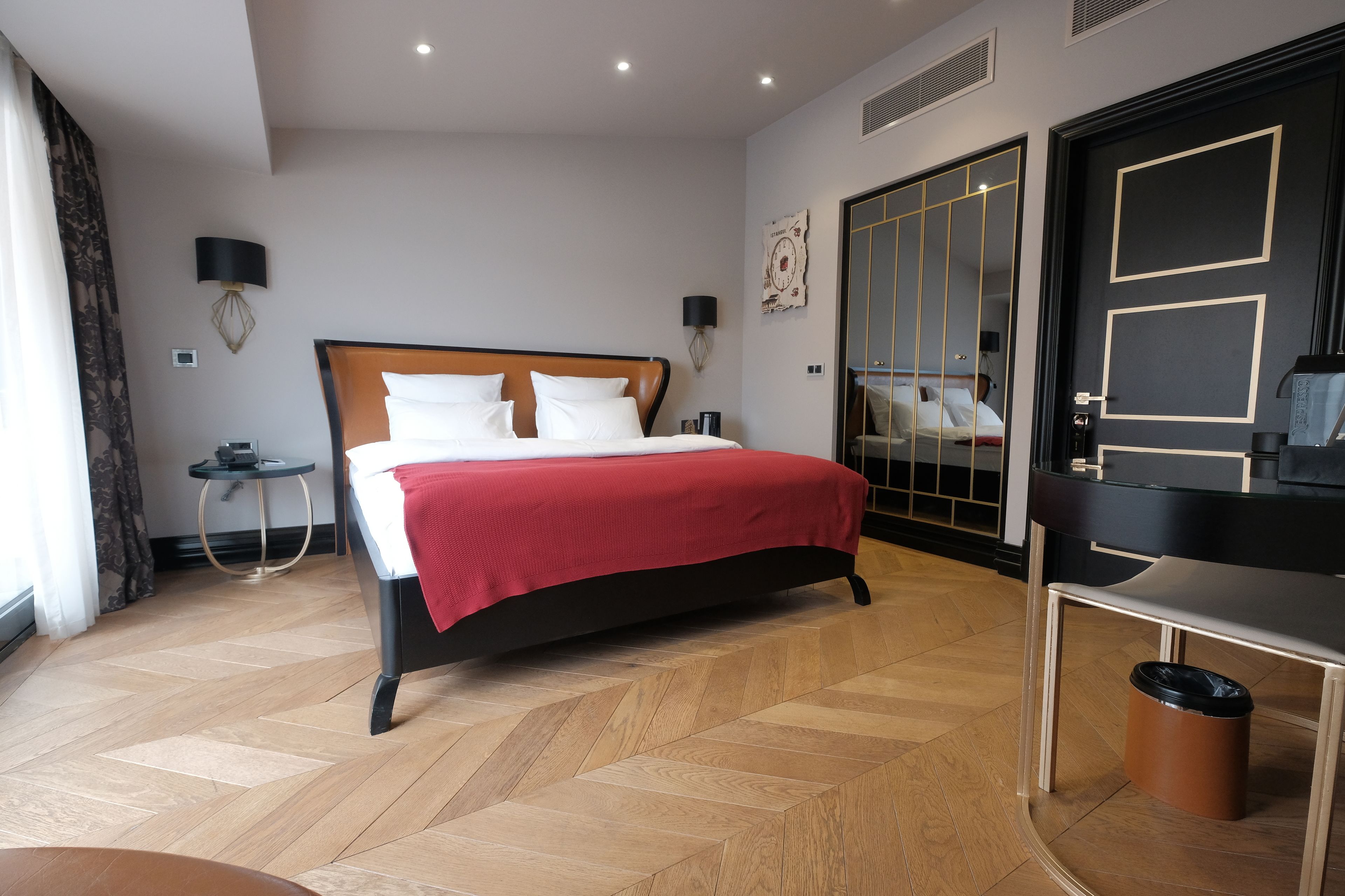 Superior Double Room, Balcony, Partial Sea View | Premium bedding, down comforters, memory foam beds, minibar