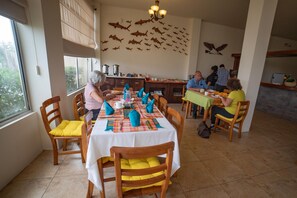 Buffet - Hotel Albatross (Puerto Ayora)