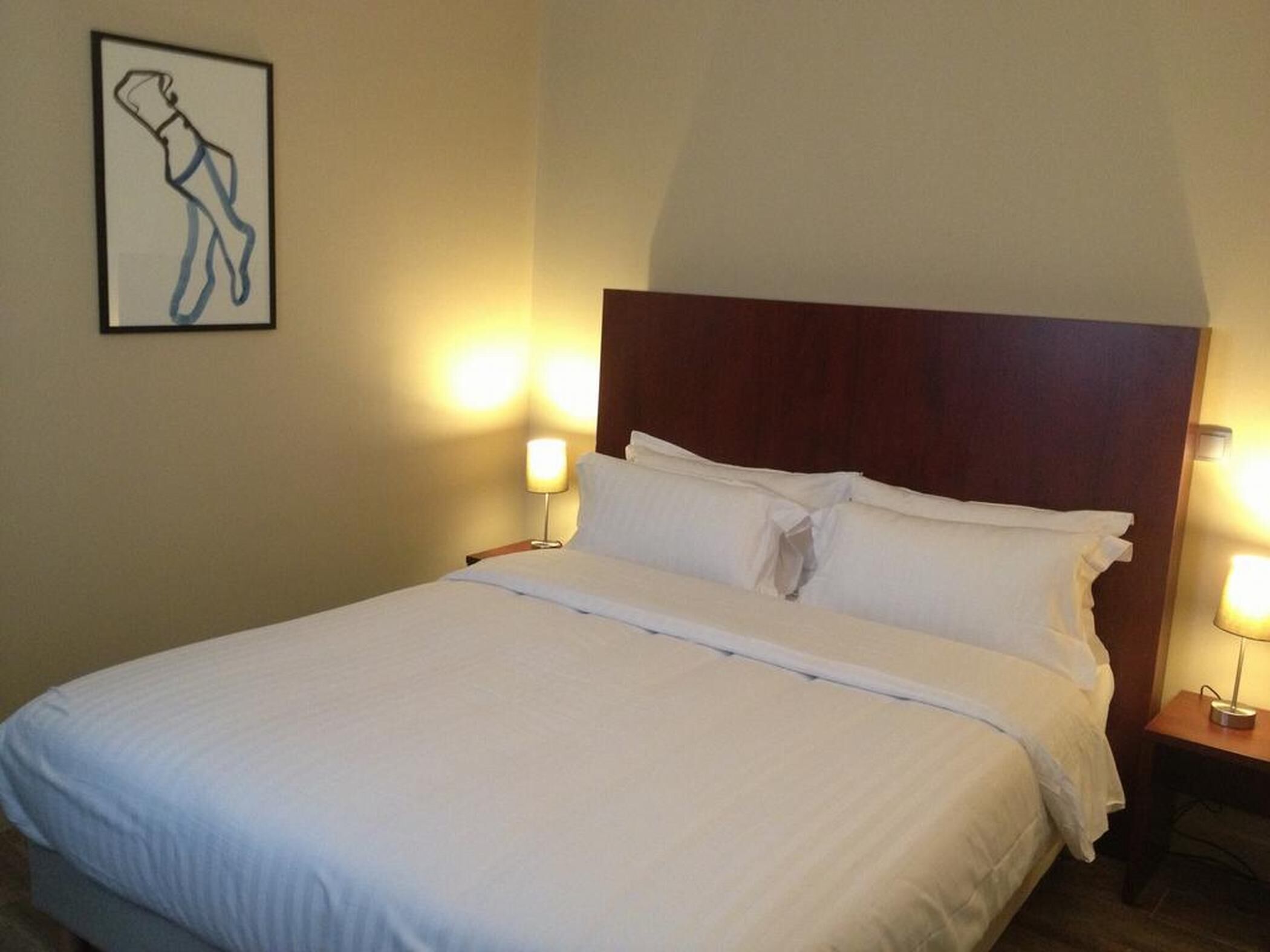 Wifi gratis y ropa de cama 