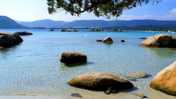 Plage privée à proximité, pêche sur place