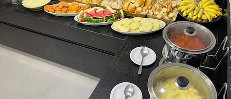 Free daily buffet breakfast