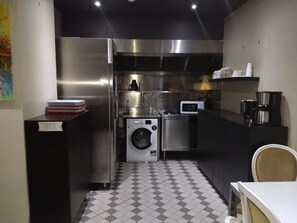 매일 유럽식 아침 식사(1인당 EUR 3.5)