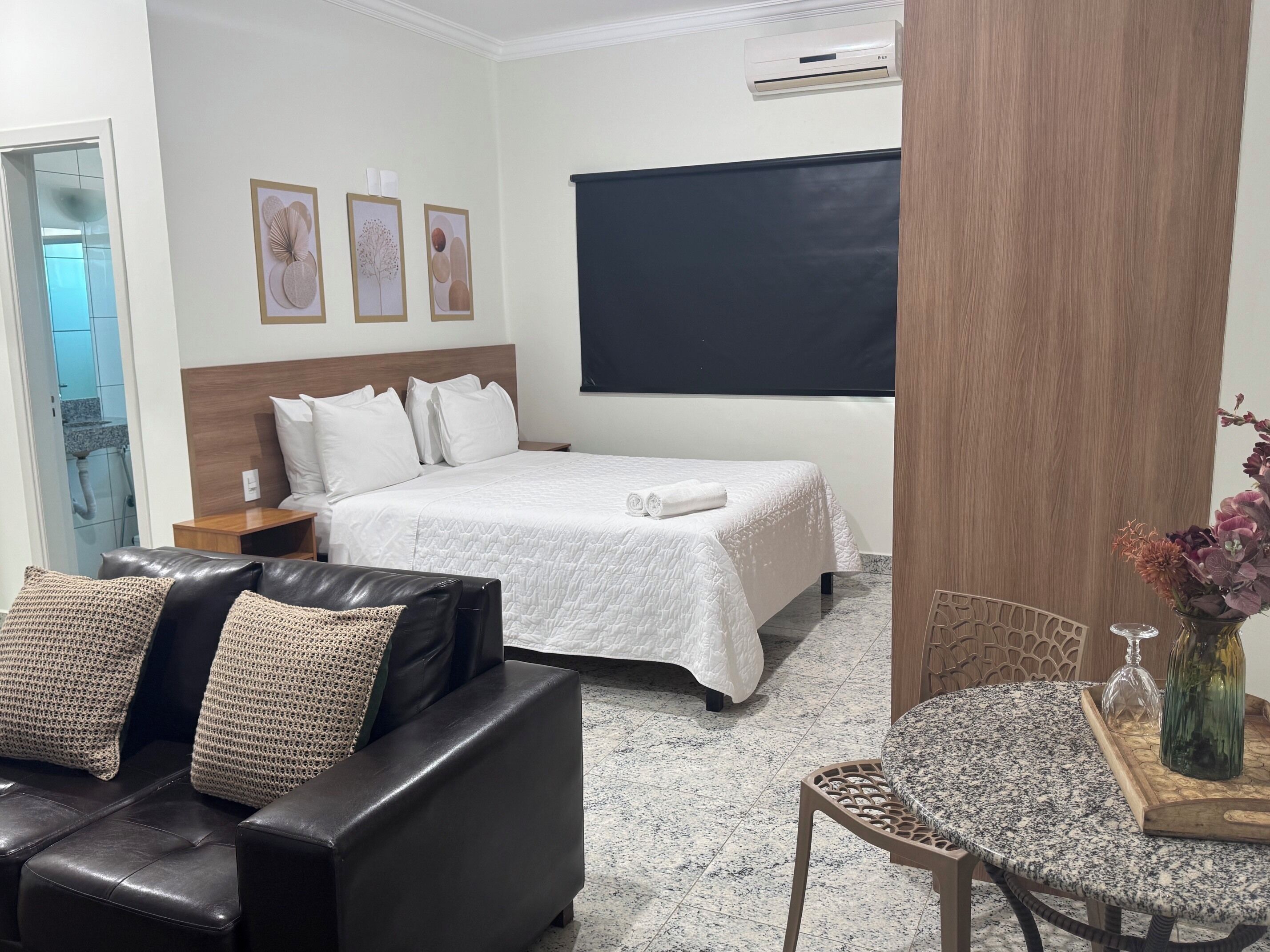 Habitación doble superior | 1 habitación, ropa de cama de alta calidad y minibar 