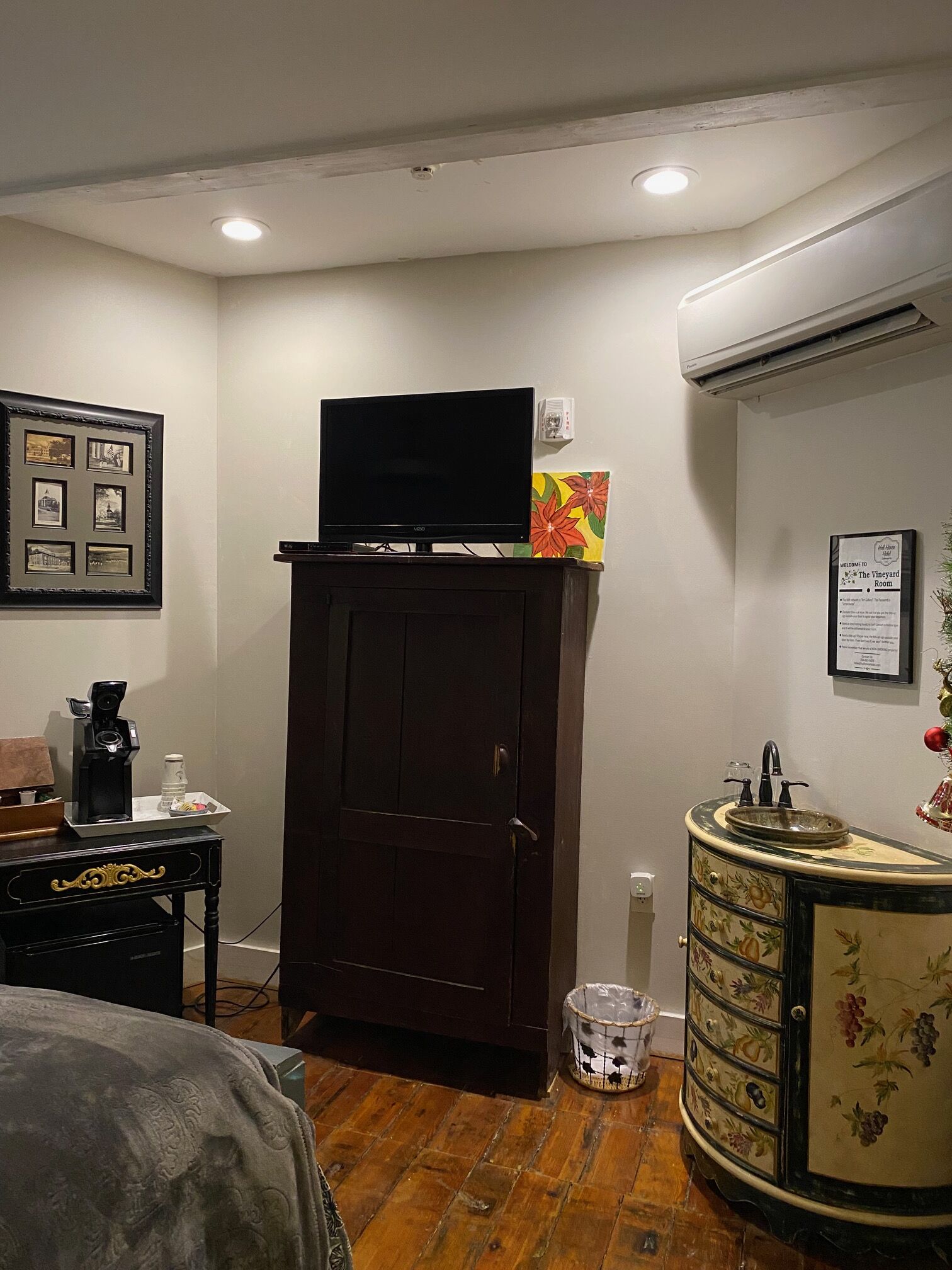 standard room, 1 queen bed | room amenity