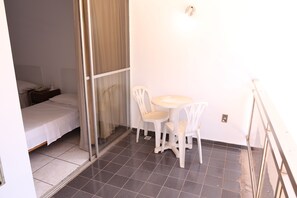 Twin Room, 2 Single Beds | Balcony