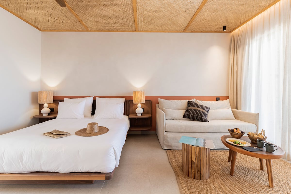 premium aqua view | 1 bedroom, in-room safe, desk, laptop workspace