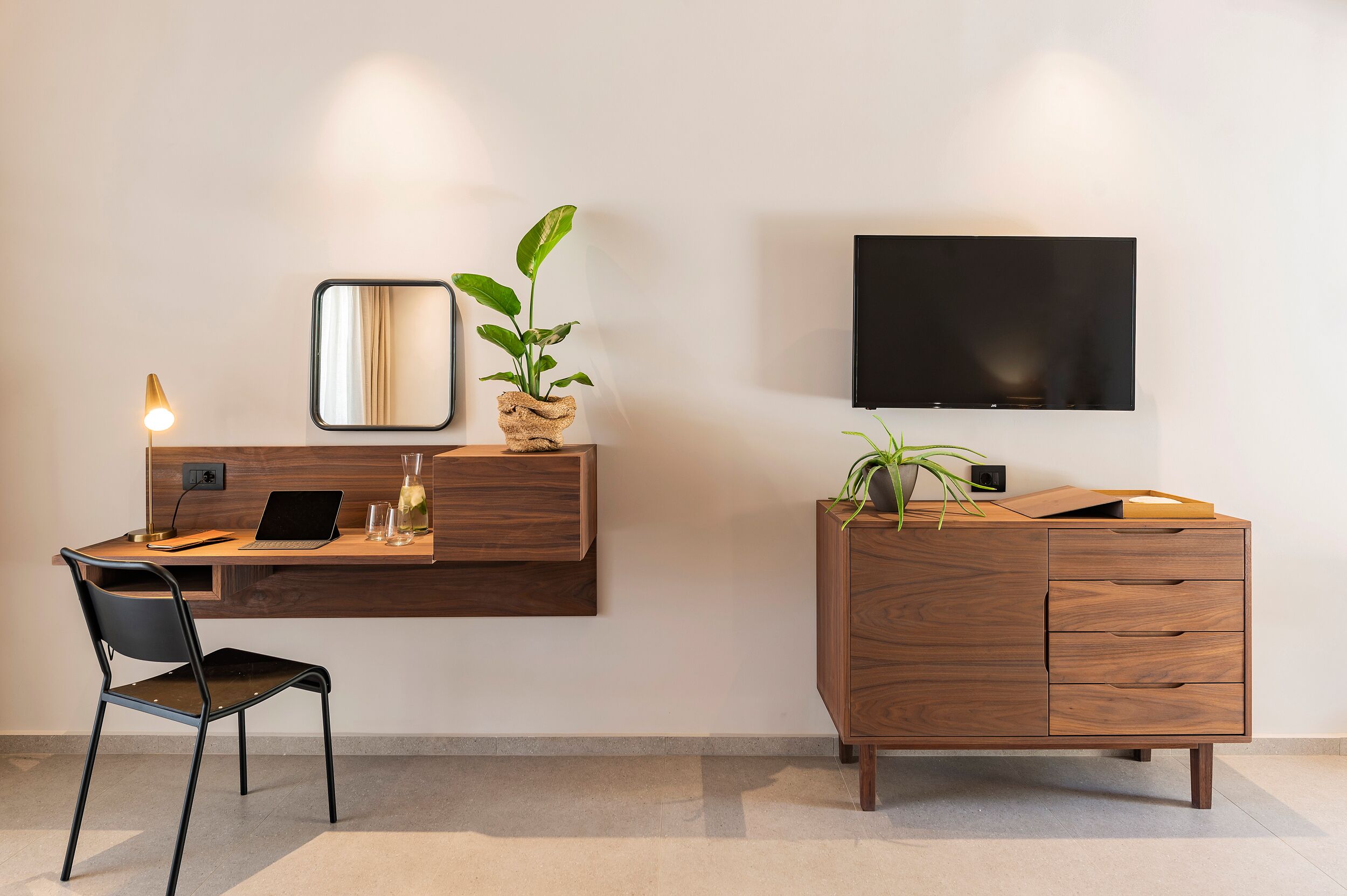 premium aqua view | television