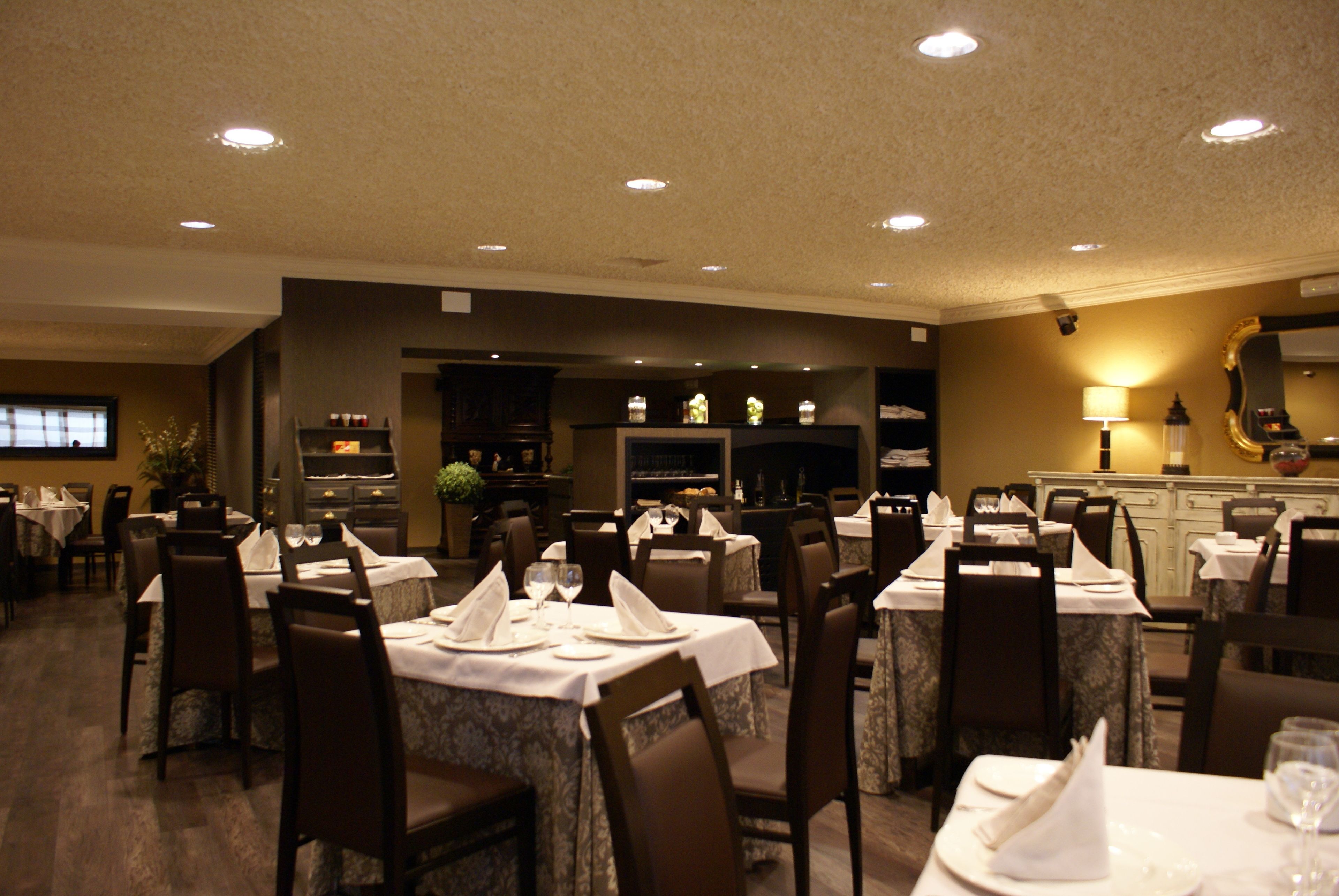 breakfast, lunch, dinner served; spanish cuisine